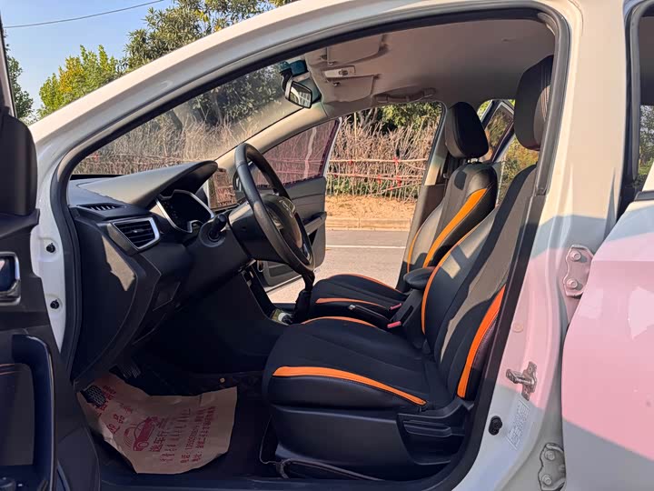 Baojun 310 2016 1.2L МКПП Style