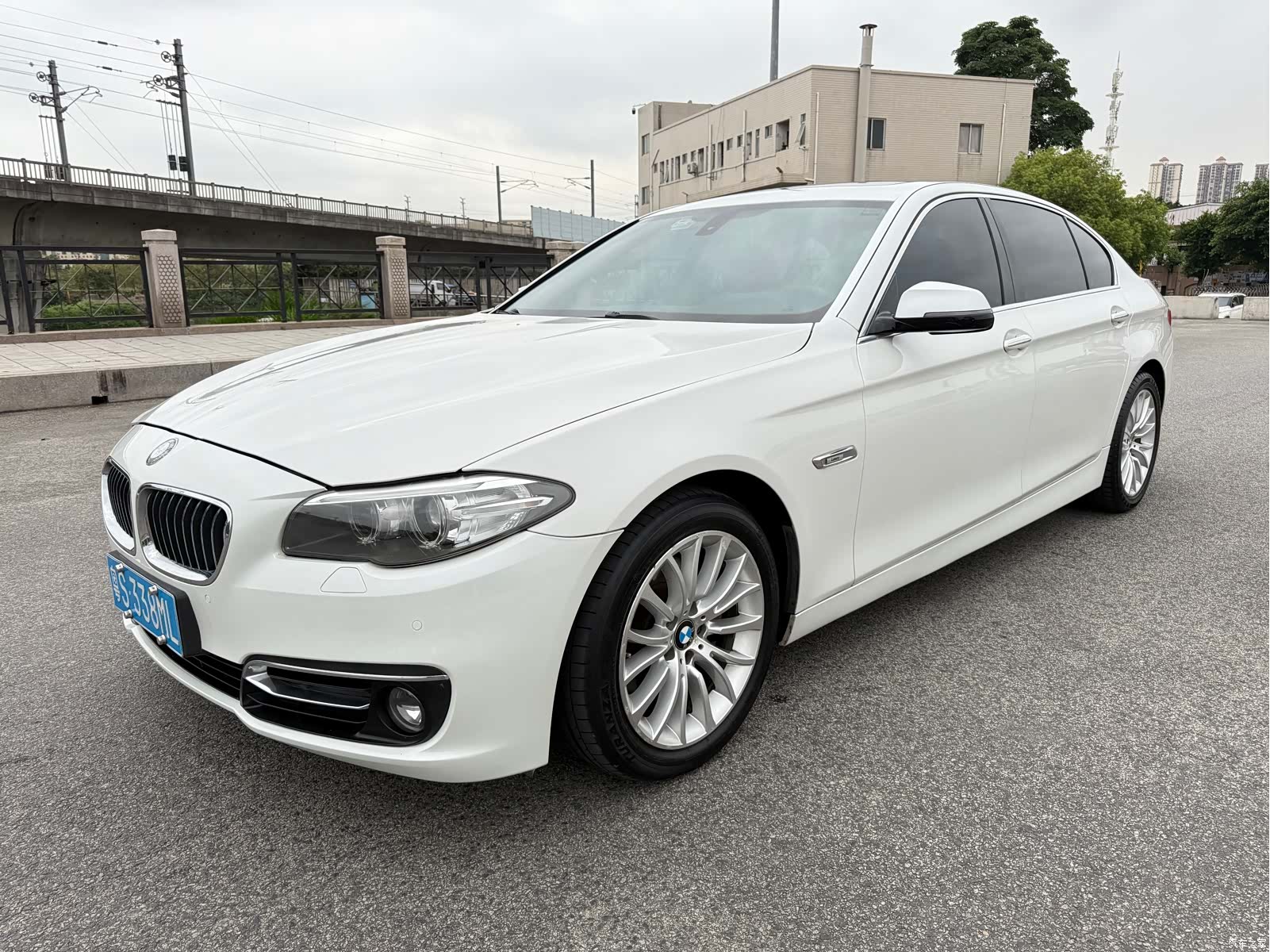 BMW 5 Series, 2015 1