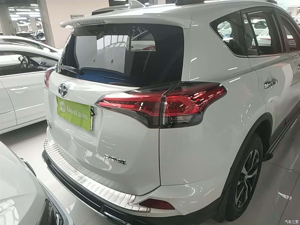 Toyota RAV4, 2016 6