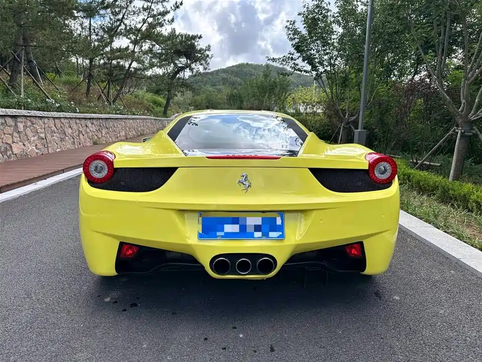 Ferrari 458
