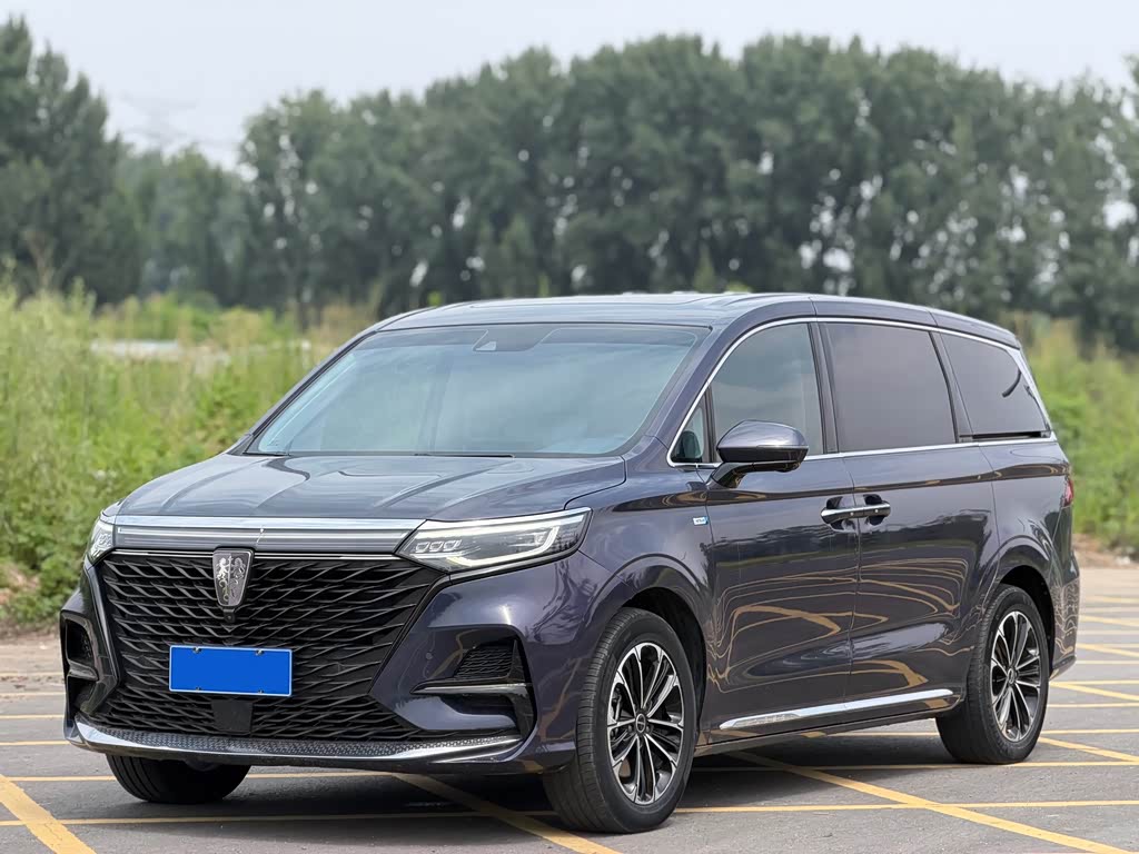 Roewe iMAX8