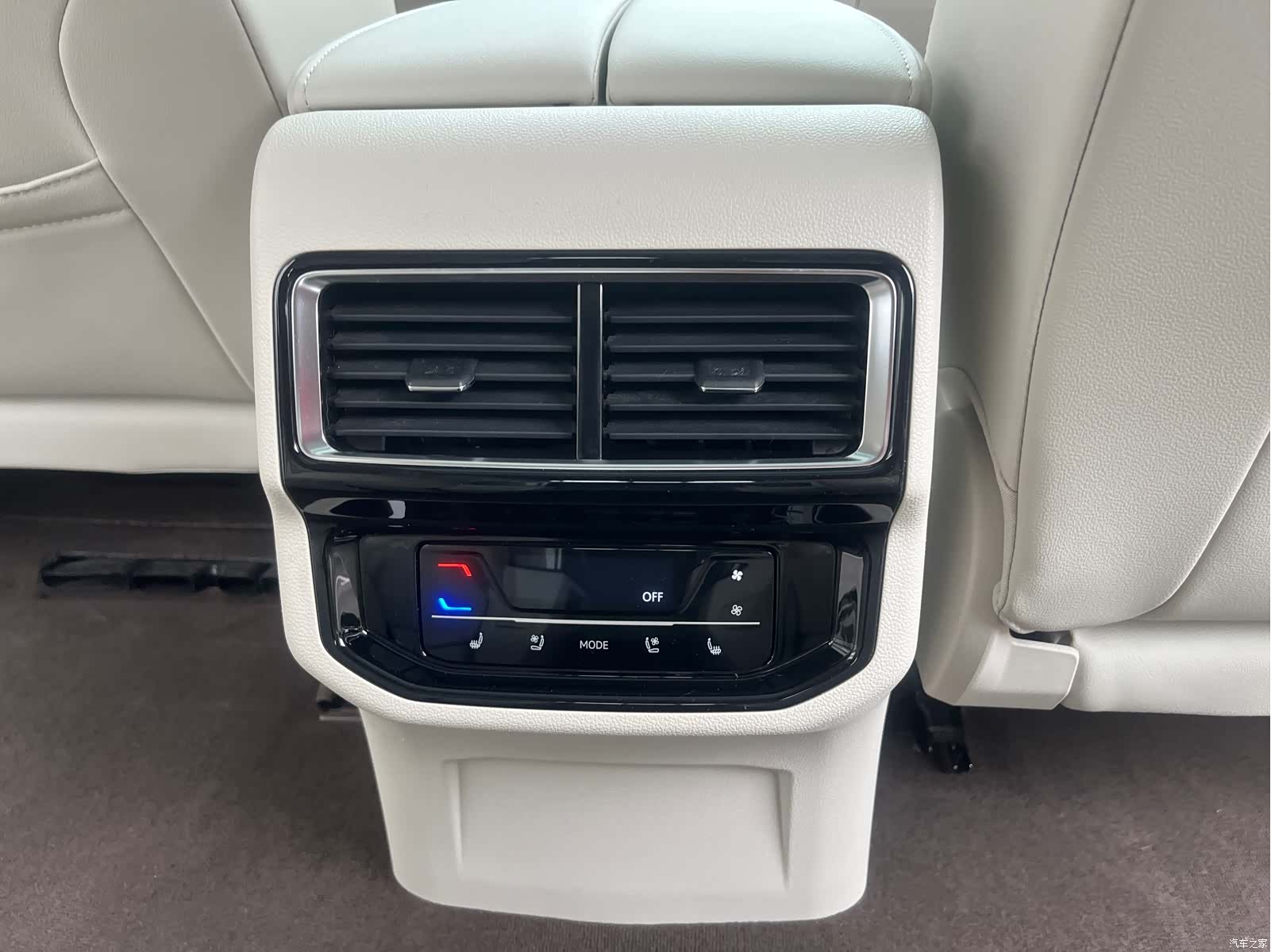 Volkswagen Viloran, 2022 12