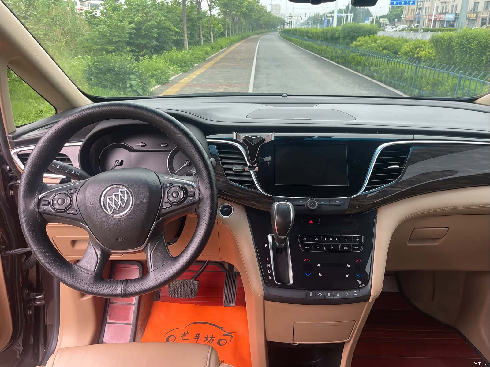 Buick GL8, 2019 16