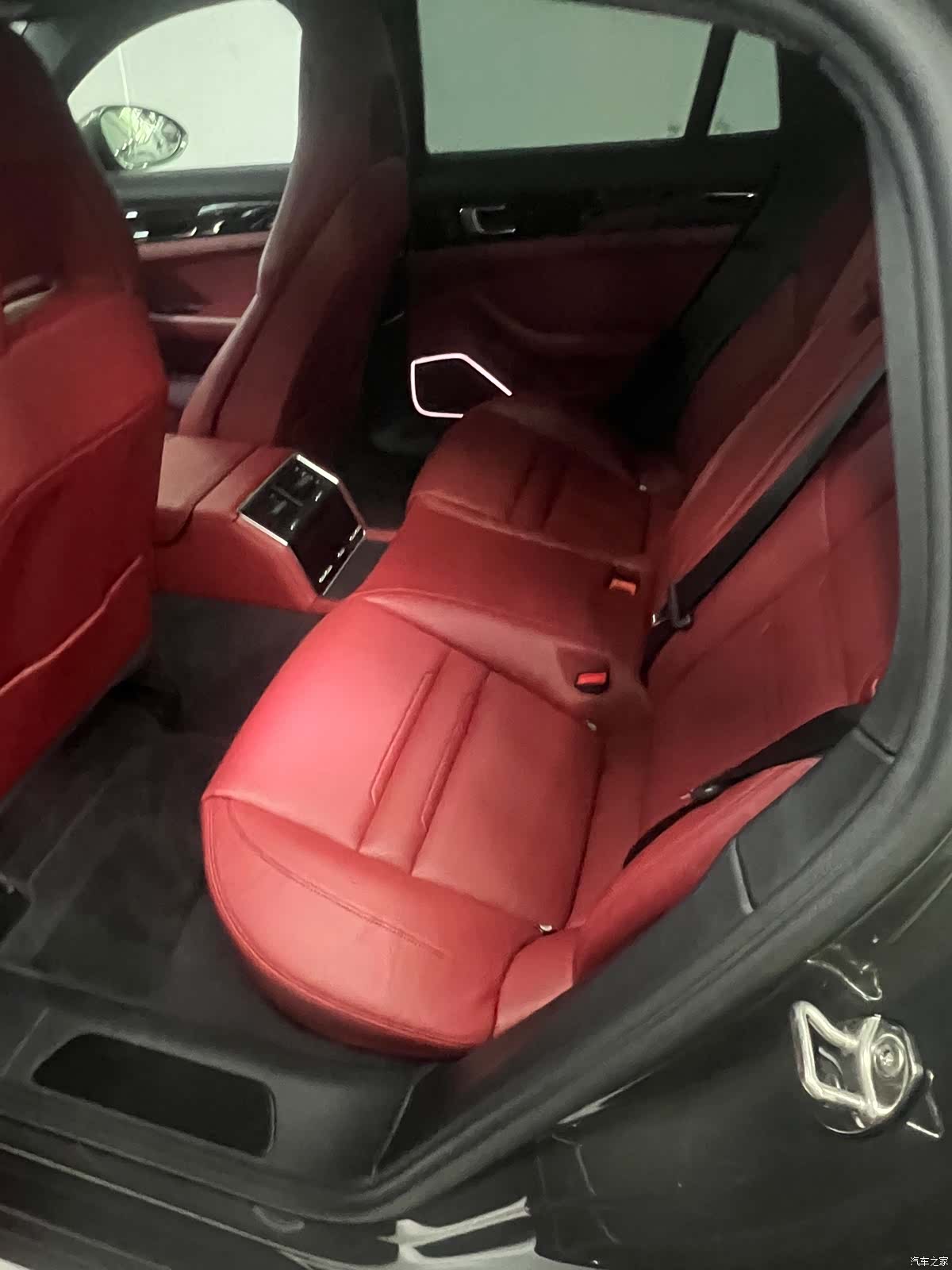 Porsche Panamera, 2023 6
