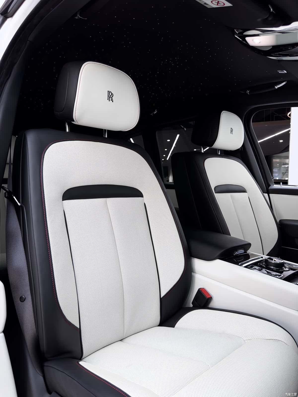 Rolls-Royce Cullinan, 2021 11