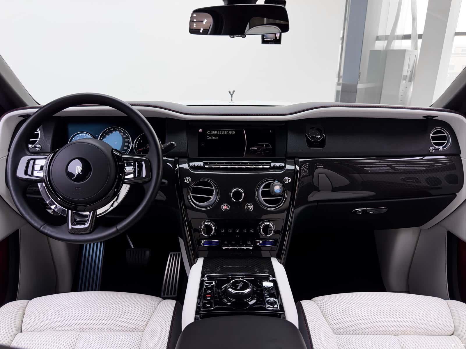 Rolls-Royce Cullinan, 2021 22