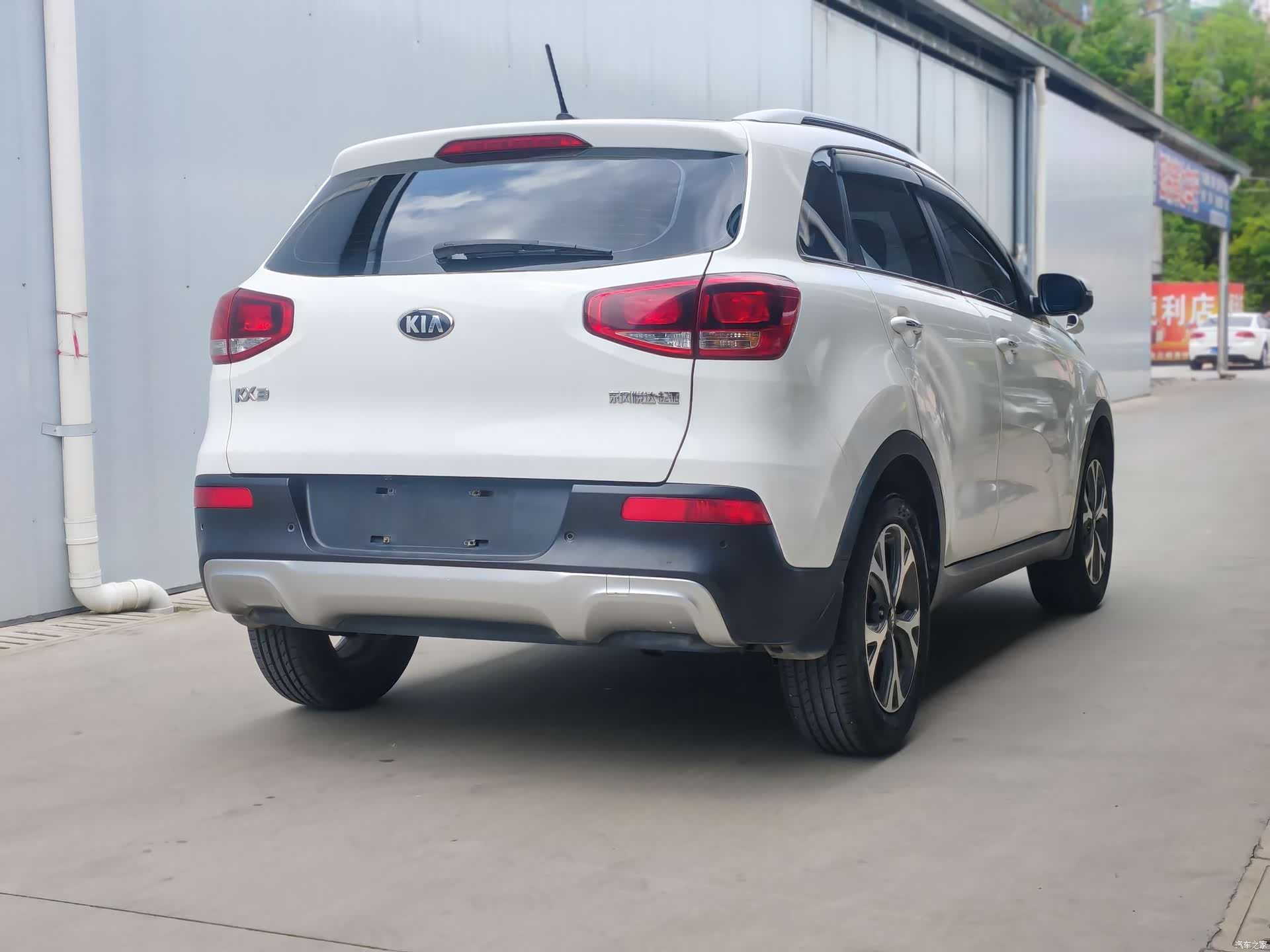 Kia KX3, 2016 3
