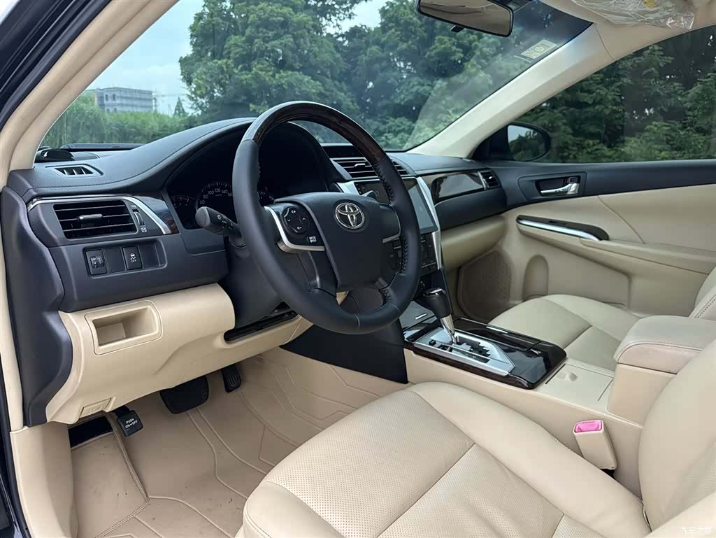 Toyota Camry, 2015 12