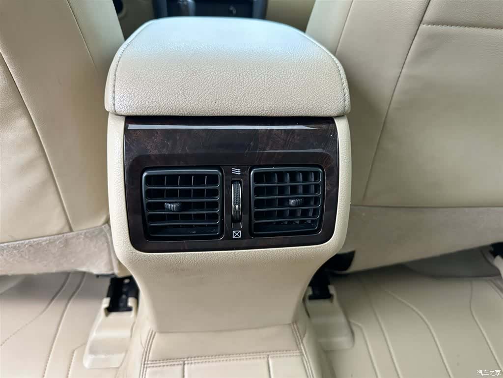 Toyota Camry, 2015 11
