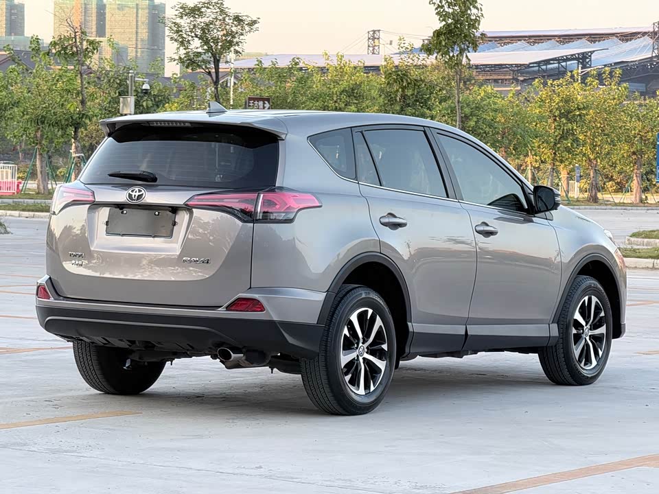 Toyota RAV4 Rongfang