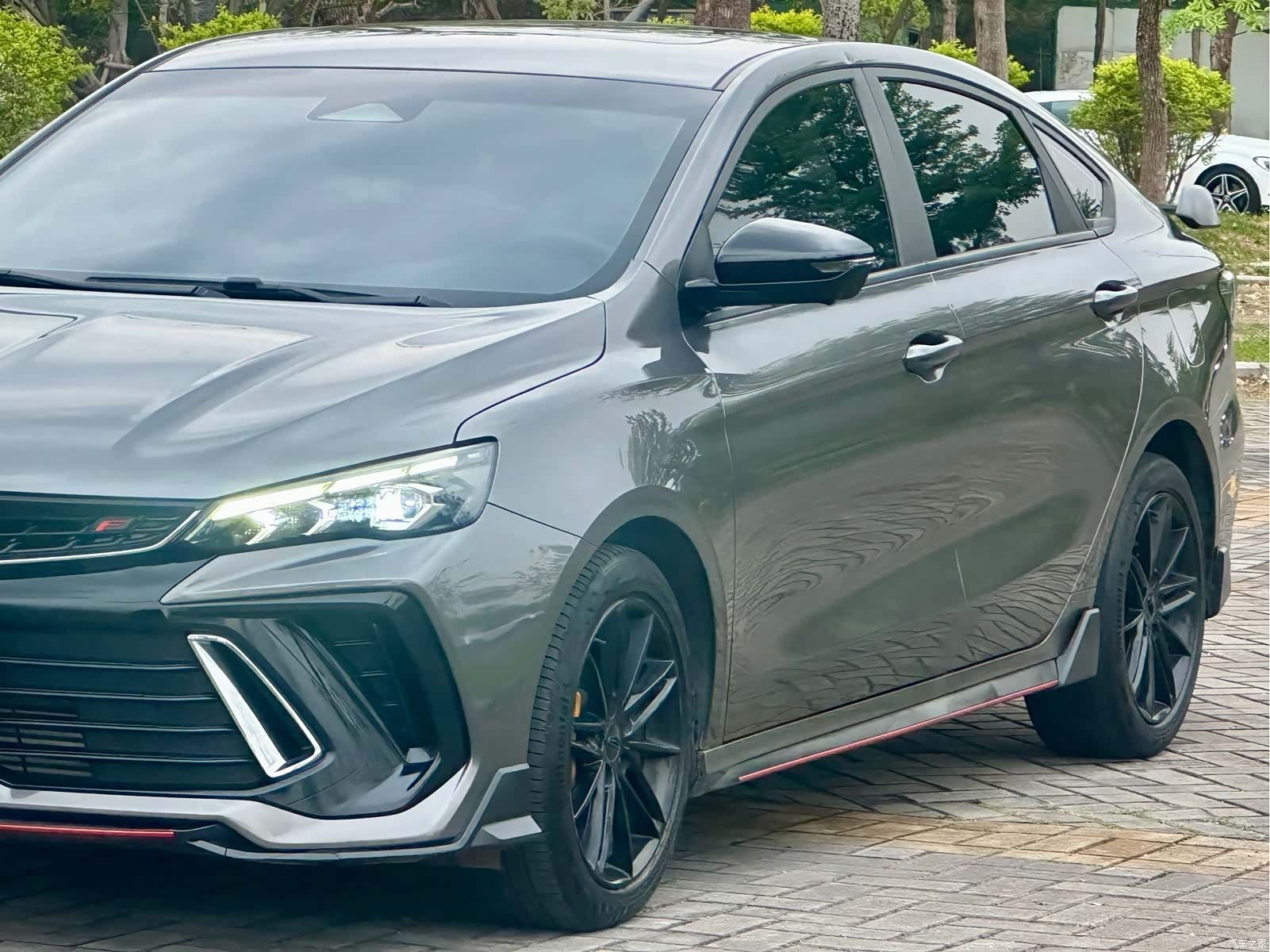 Geely Binray, 2022 21
