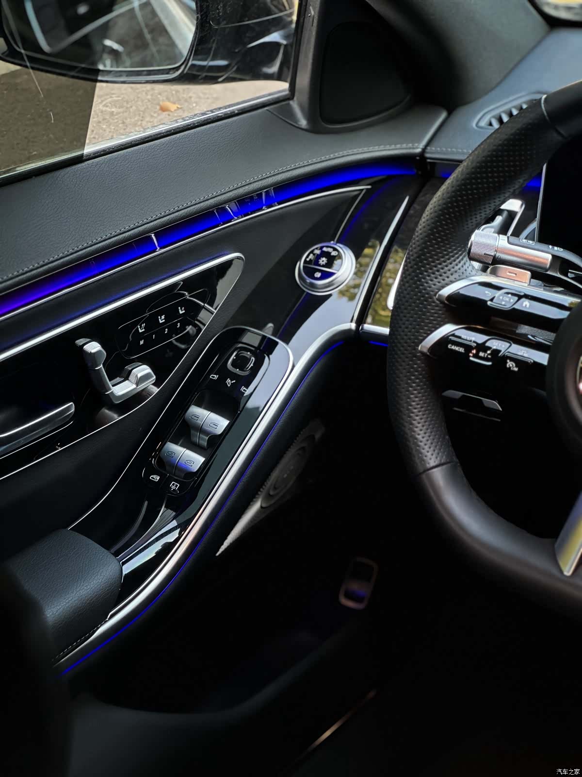 Mercedes-Benz S-Class, 2023 3