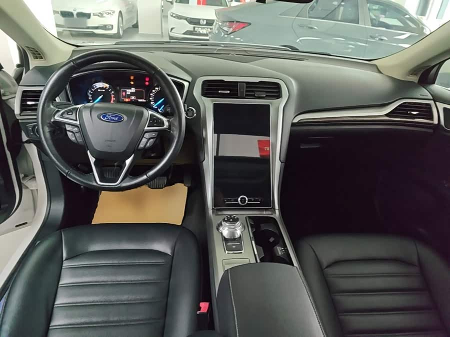 Ford Mondeo 2020, фото 9