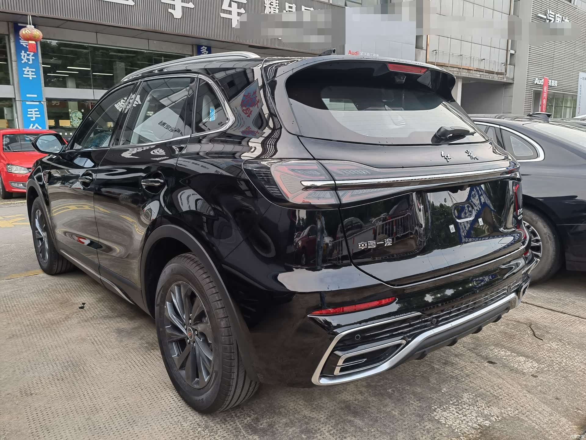 Hongqi HS5, 2025 8