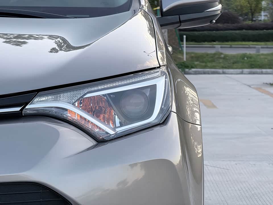 Toyota RAV4 Rongfang