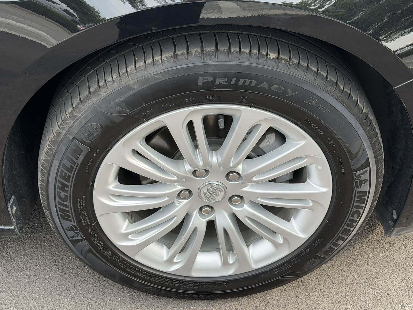 Buick LaCrosse, 2017 16