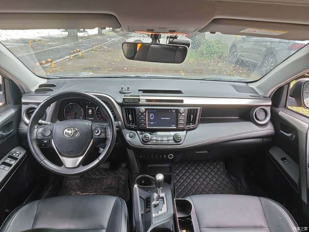 Toyota RAV4, 2018 10
