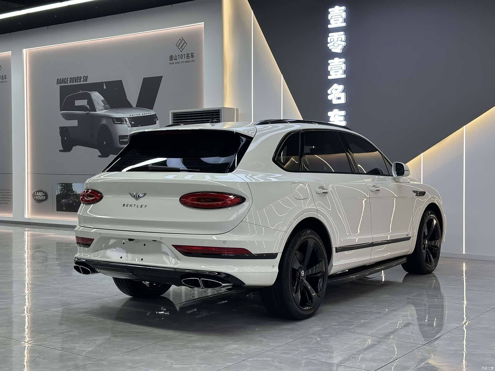 Bentley Bentayga, 2021 6