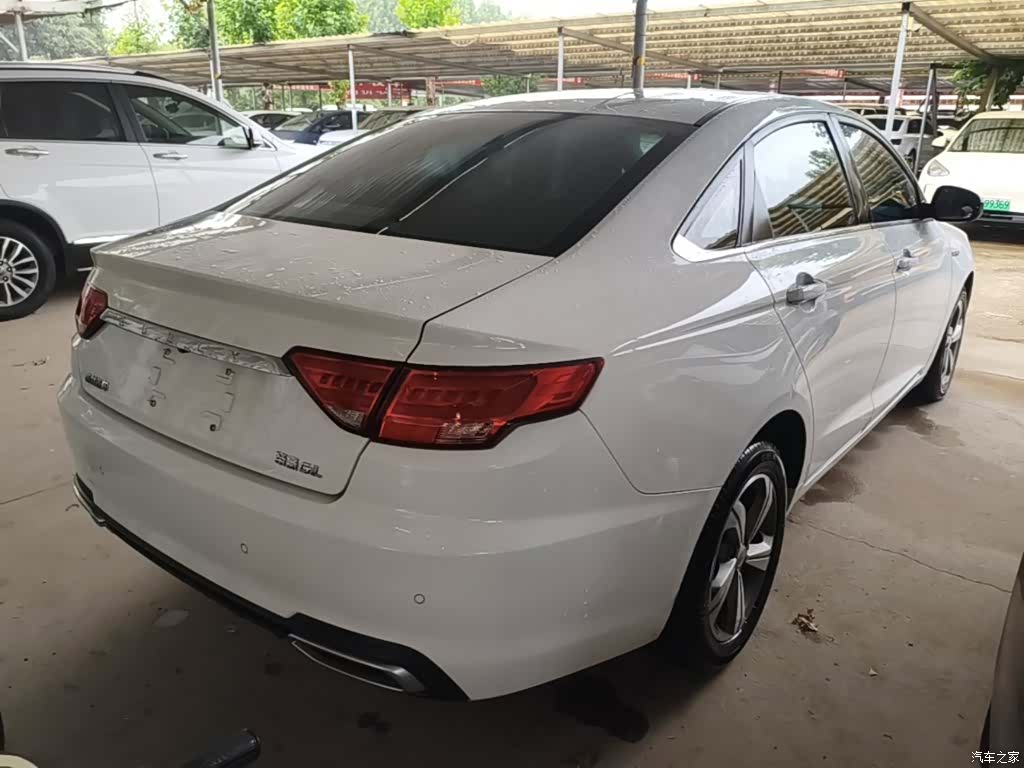 Geely Emgrand, 2019 7