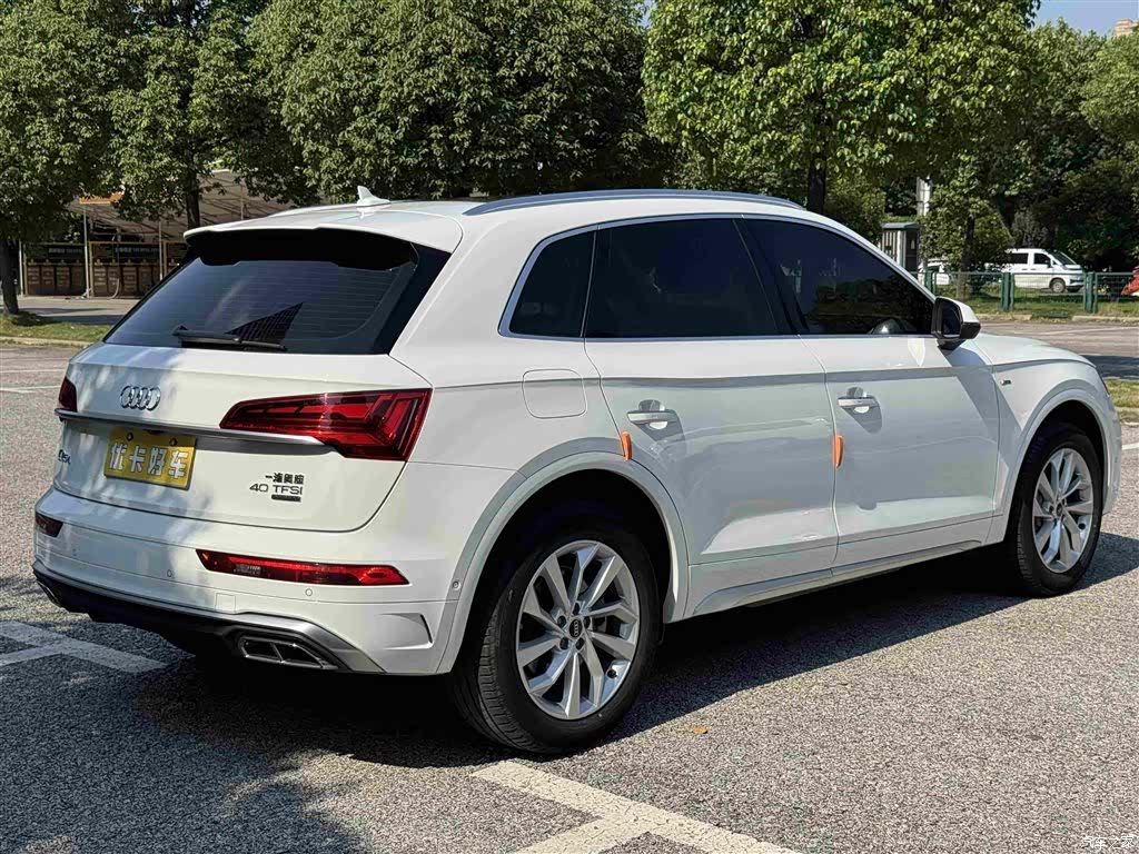 Audi Q5L, 2022 все фото