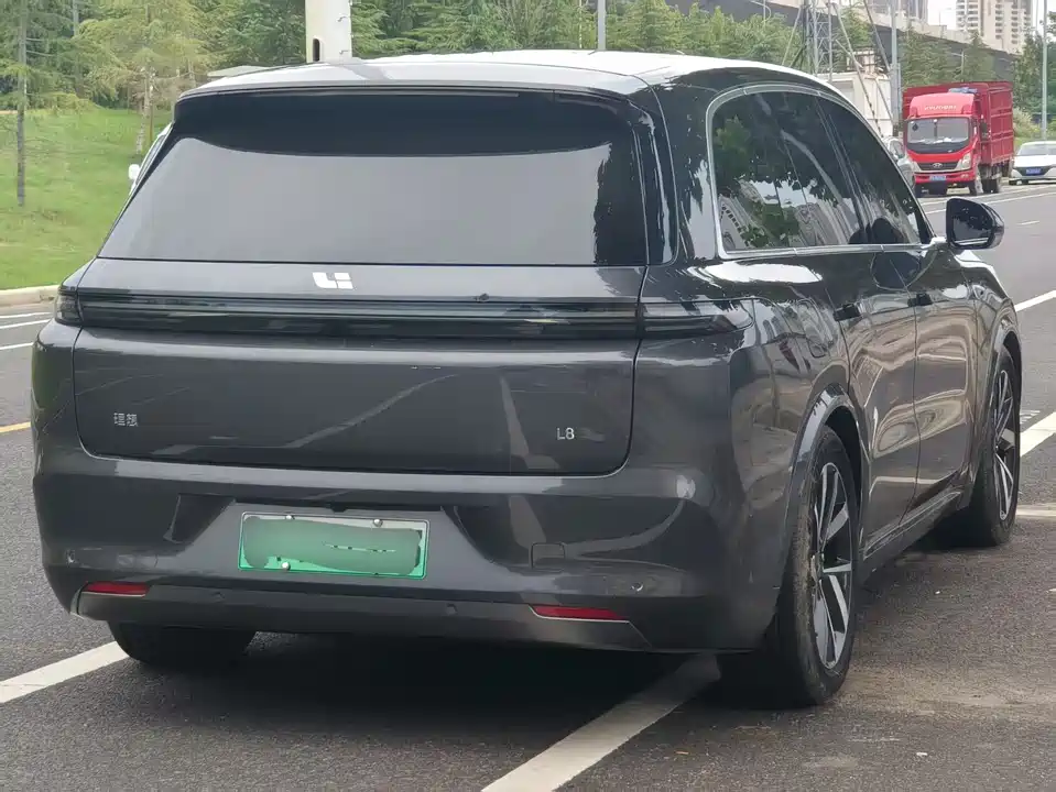 Li Auto Ideal L8
