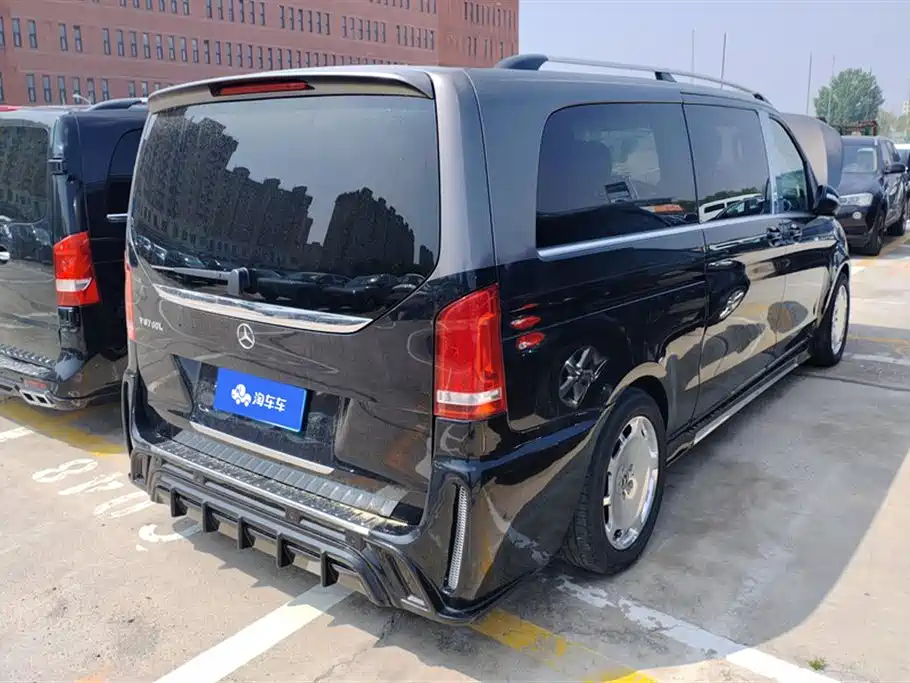 Mercedes-Benz V-class