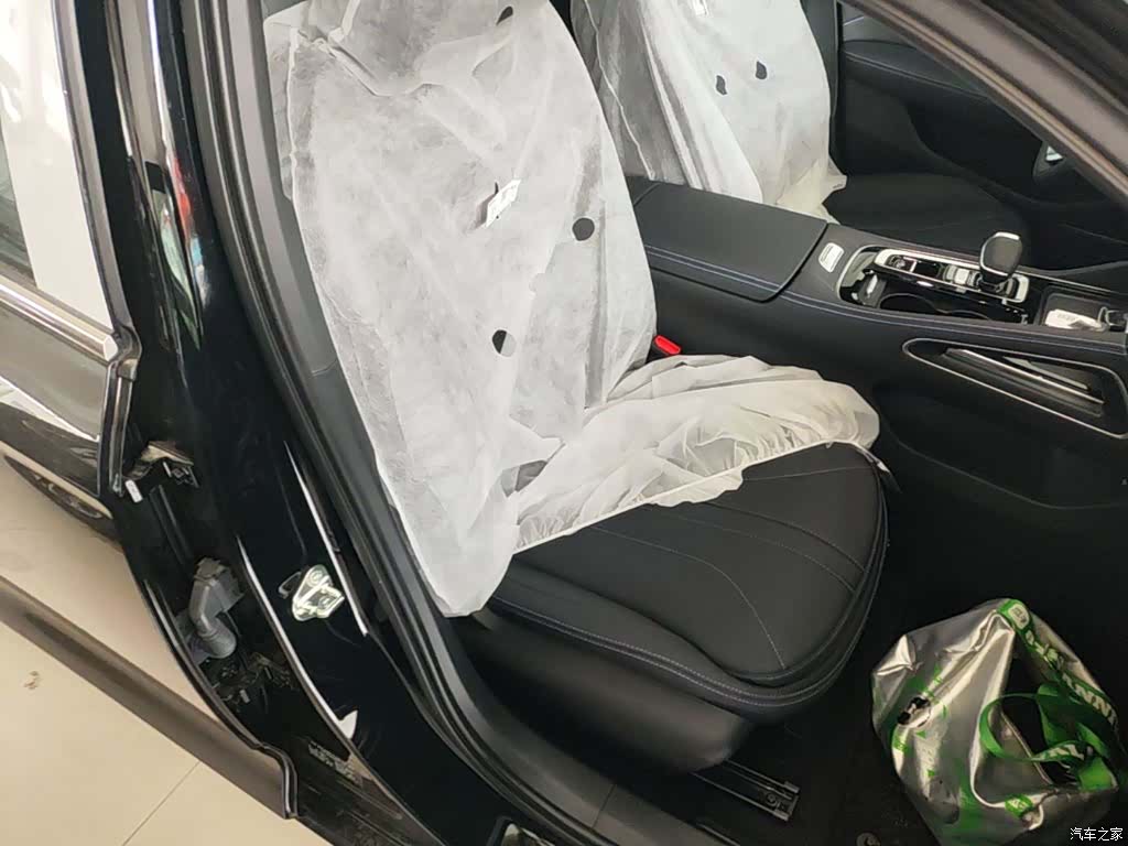 Geely Preface, 2026 25