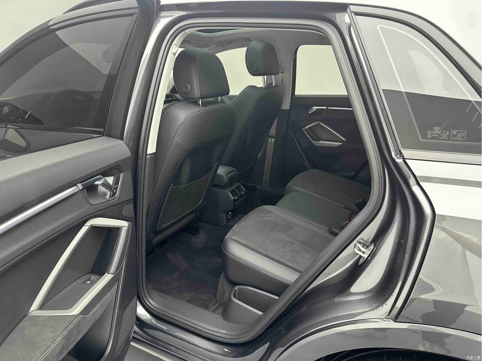 Audi Q3, 2023 12