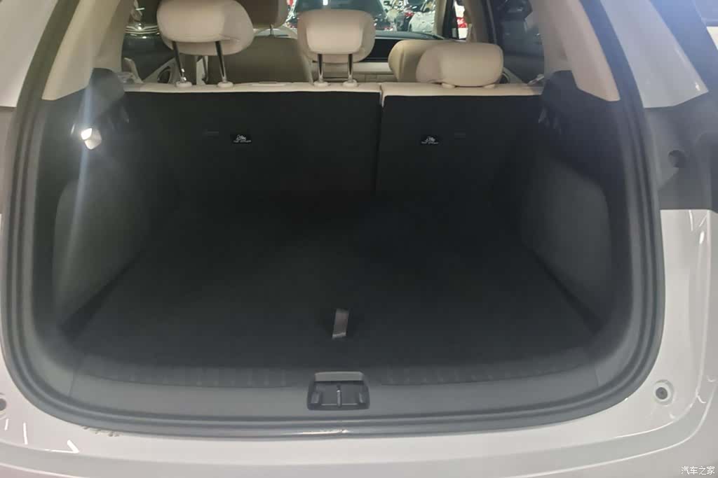 BYD HiAce, 2026 4