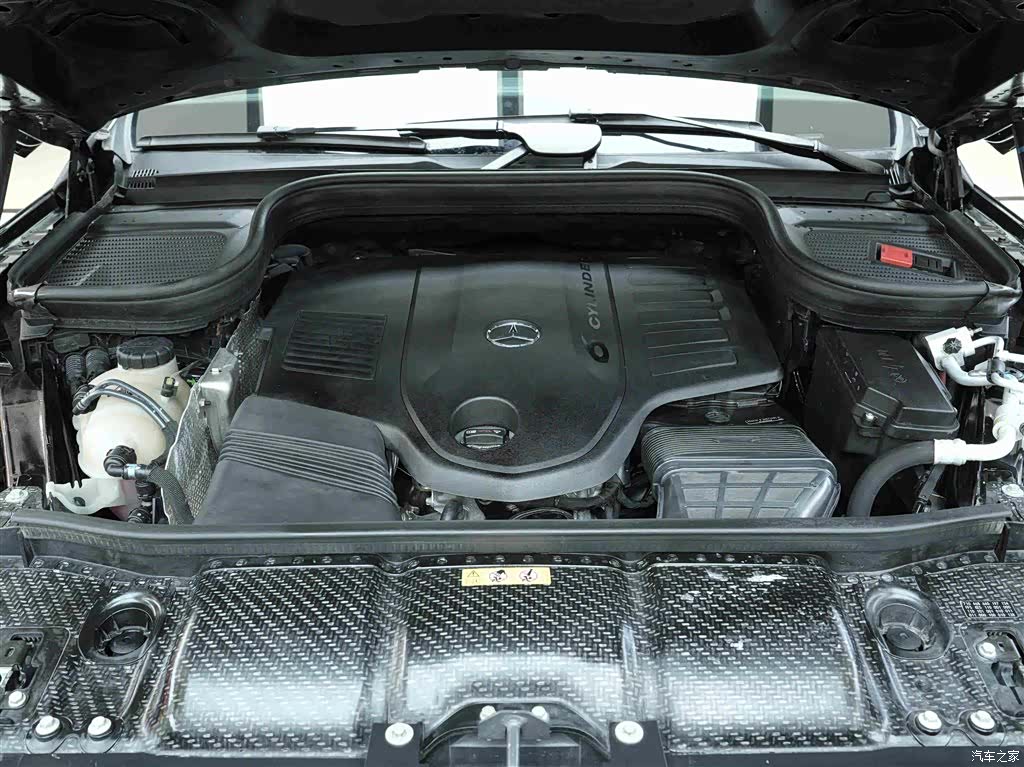 Mercedes-Benz GLS, 2023 21