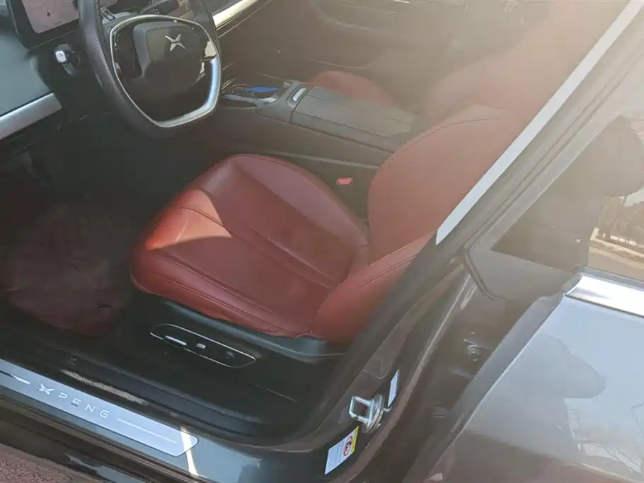 XPENG P7