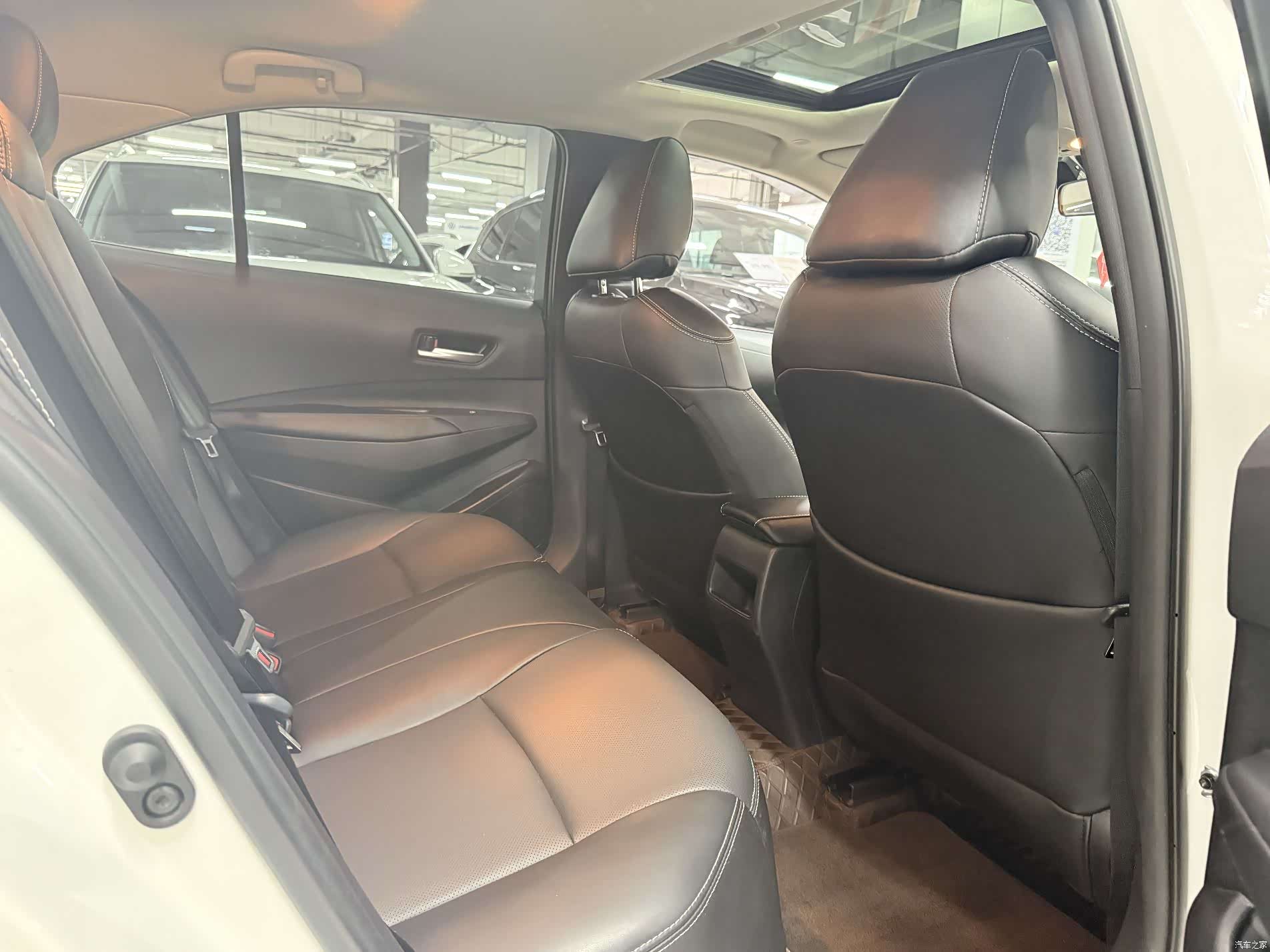 Toyota Corolla, 2023 11