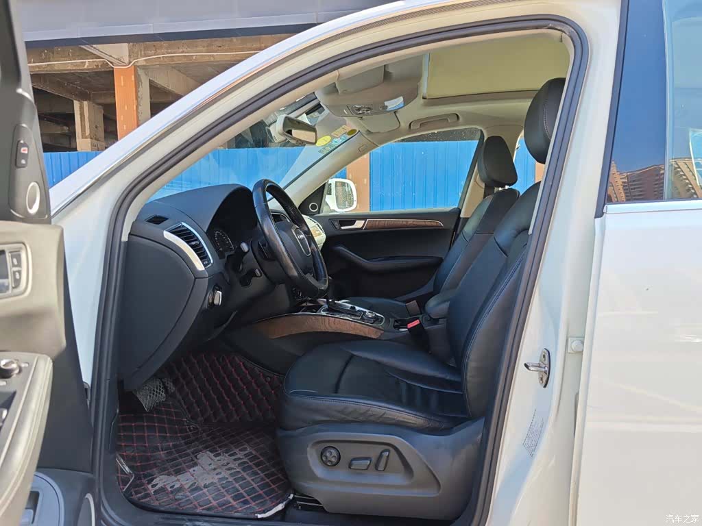 Audi Q5, 2010 9