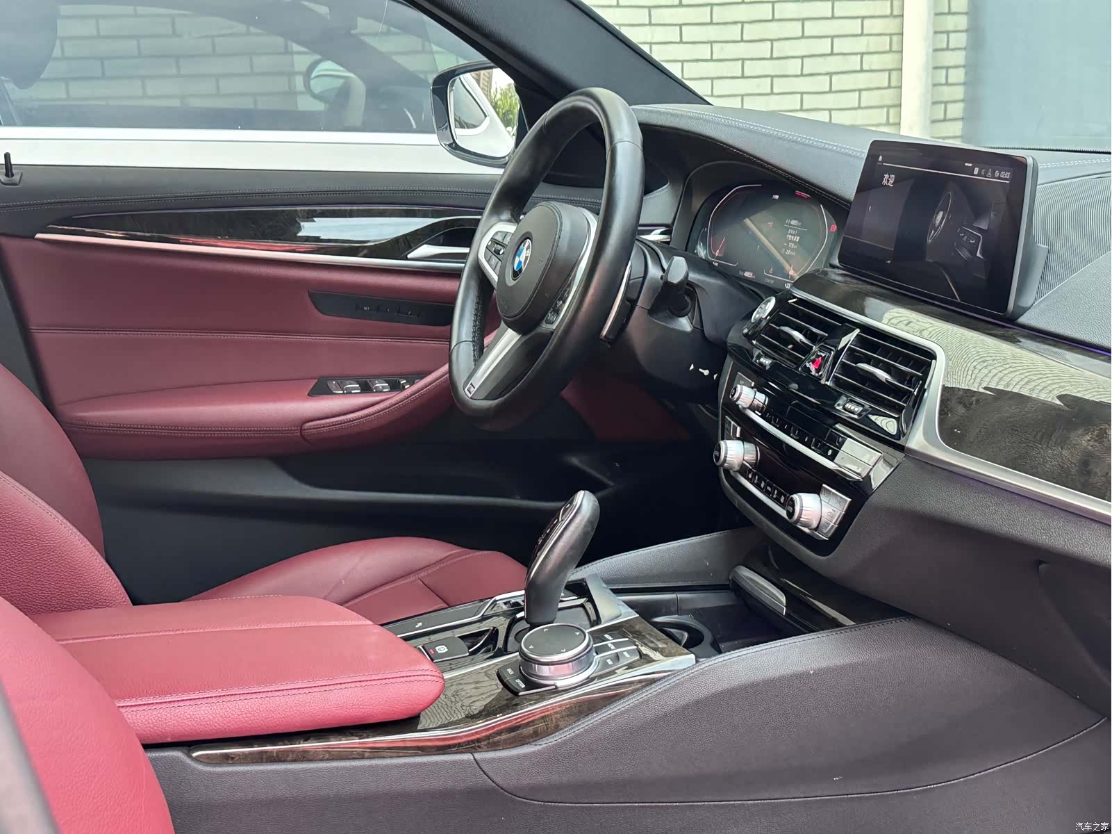 BMW 5 Series, 2020 6