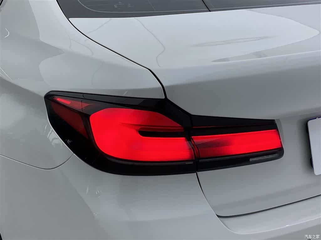BMW 5 Series, 2022 31