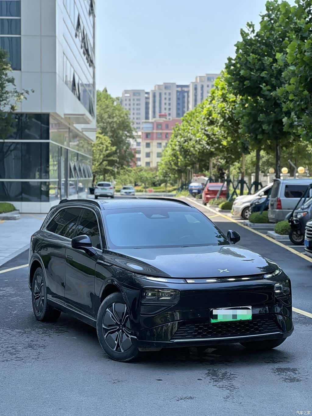Xpeng G9, 2023 все фото