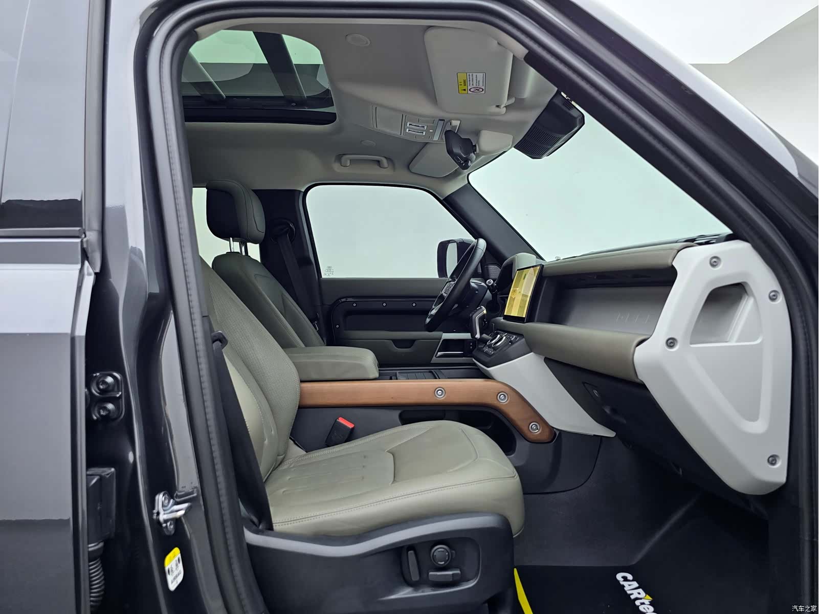 Land Rover Defender, 2021 17