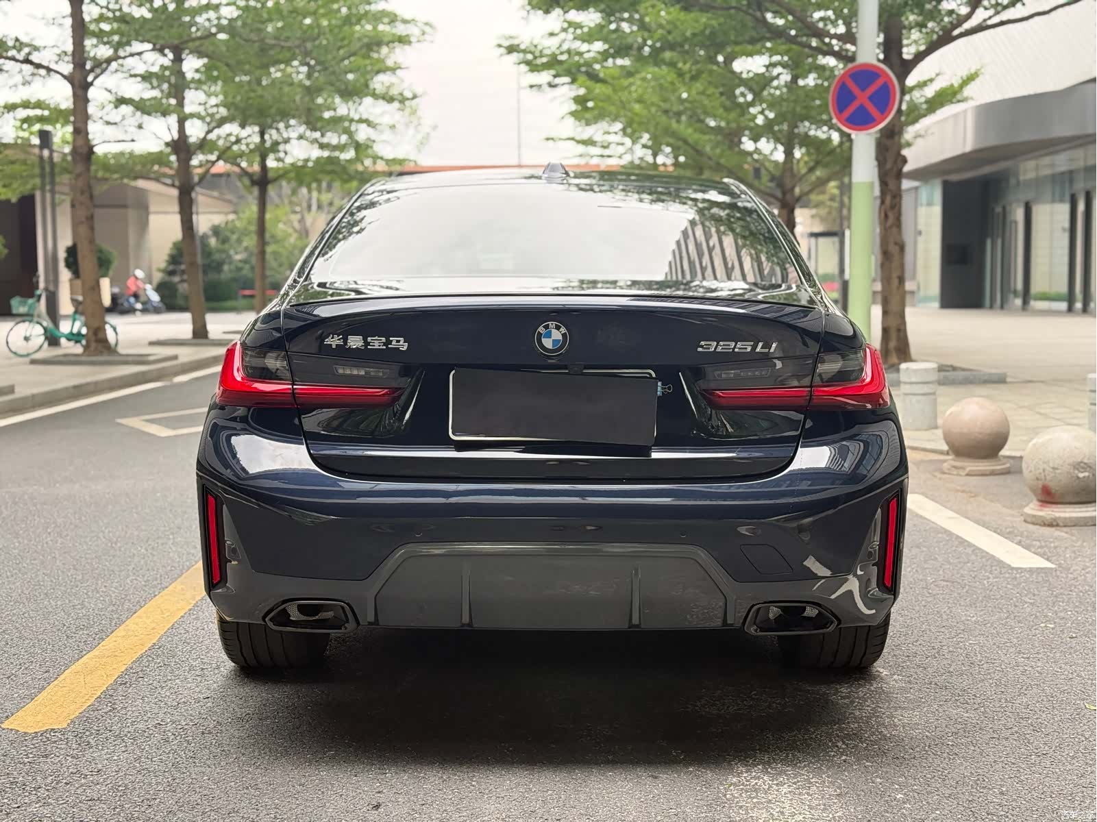 BMW 3 Series, 2023 все фото