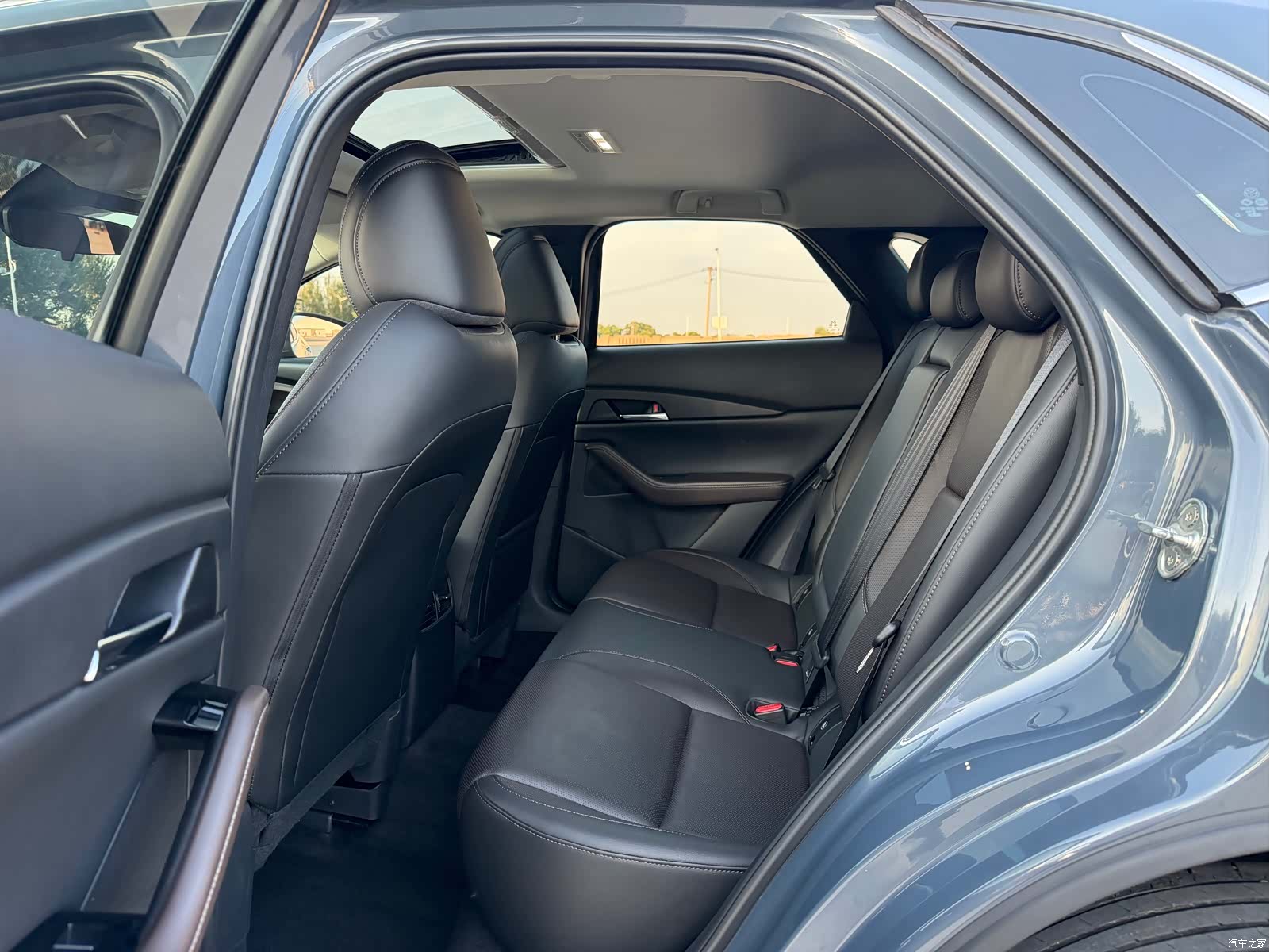 Mazda CX-30, 2022 8