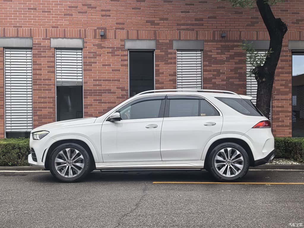 Mercedes-Benz GLE, 2023 11