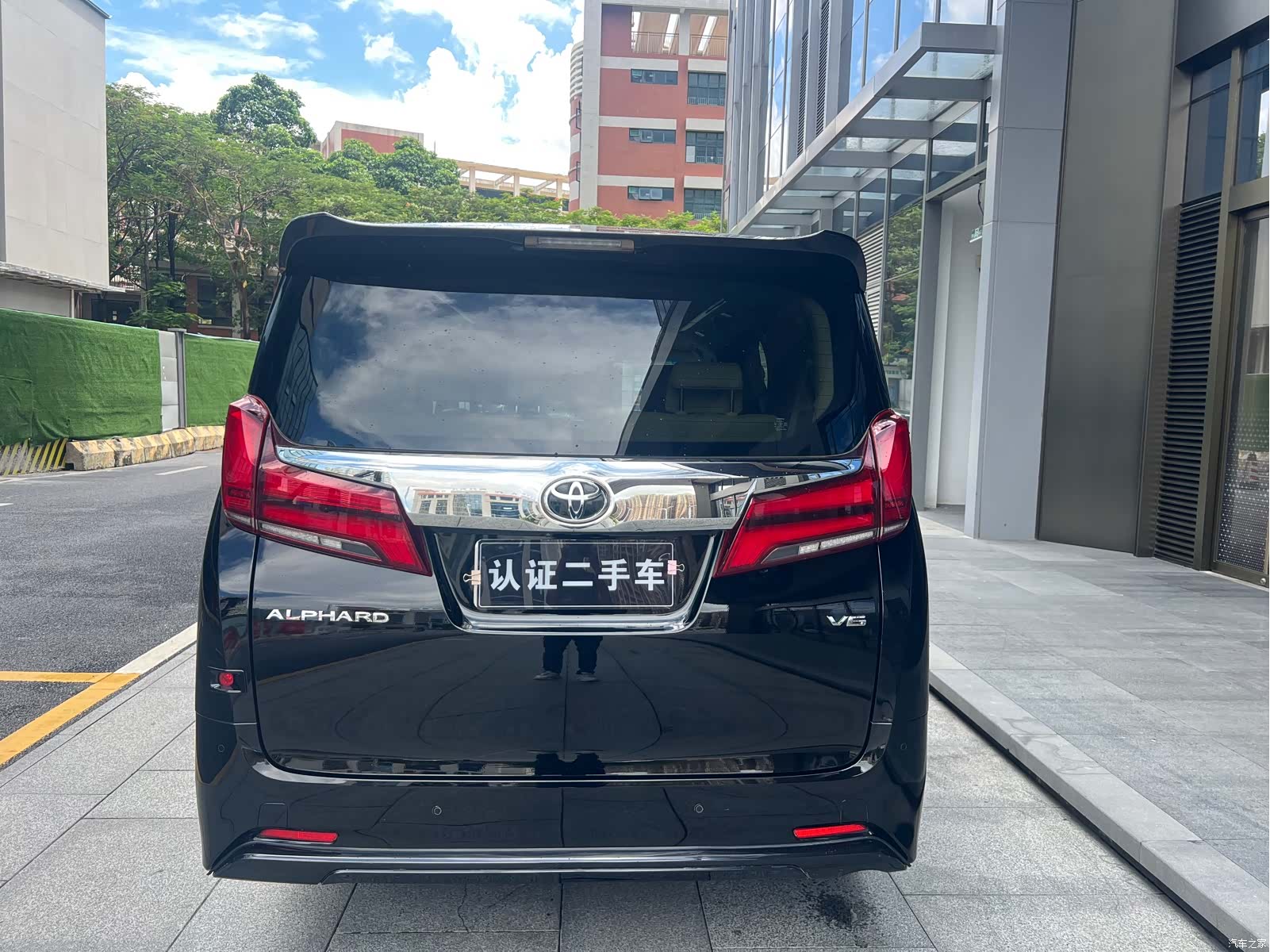 Toyota Alphard, 2018 8
