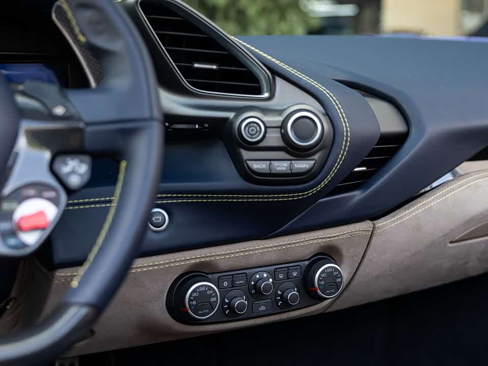 Ferrari 488