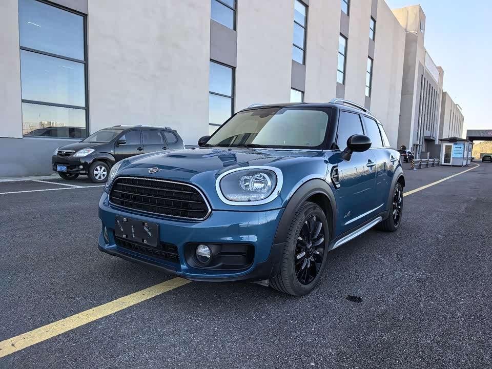 MINI COUNTRYMAN
