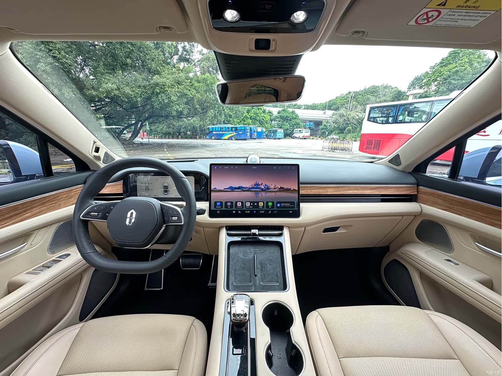 AITO M5, 2023 все фото