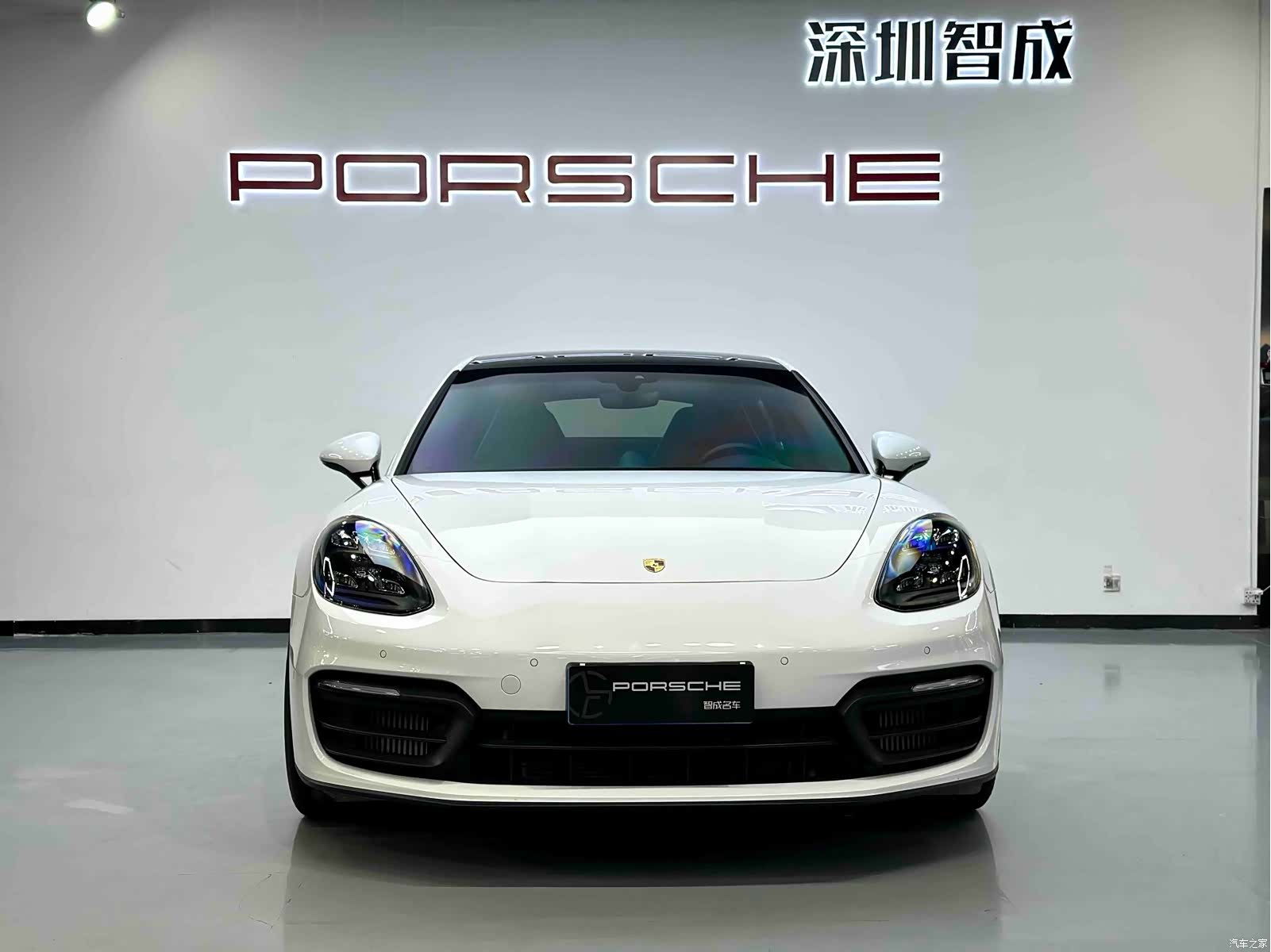 Porsche Panamera, 2023 2