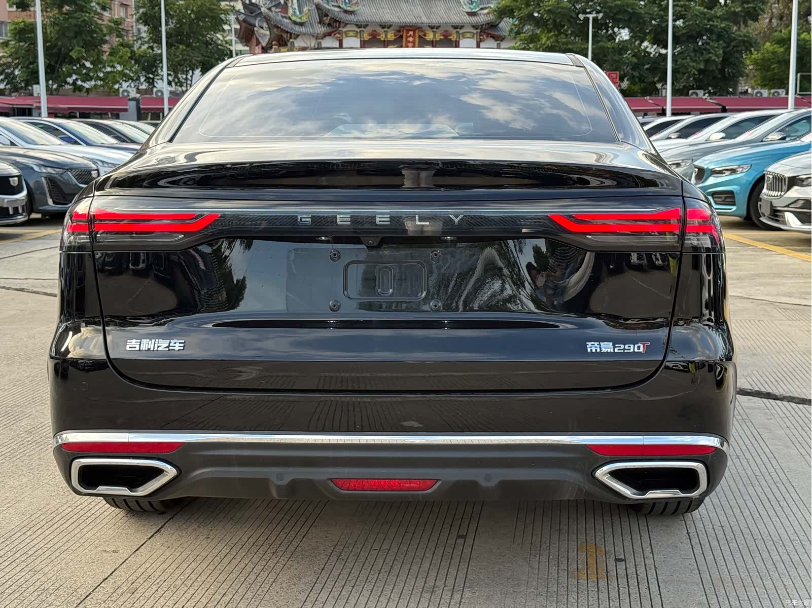 Geely Emgrand, 2026 6