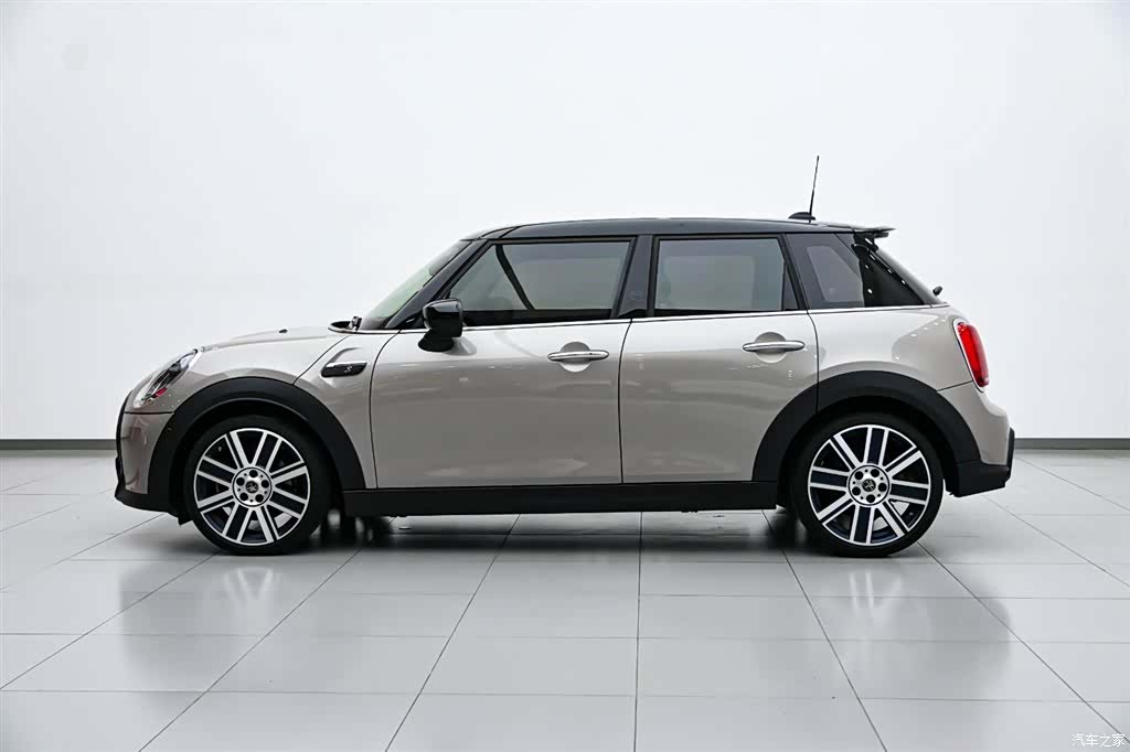 Mini Cooper, 2022 все фото