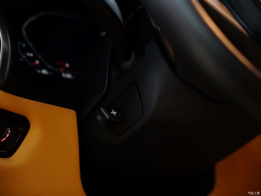 BMW M8, 2021 36