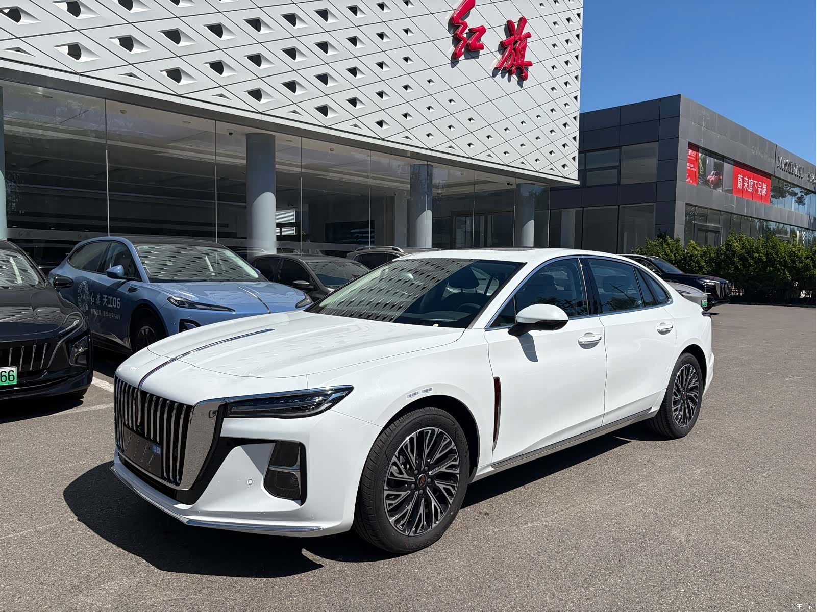 Hongqi H5