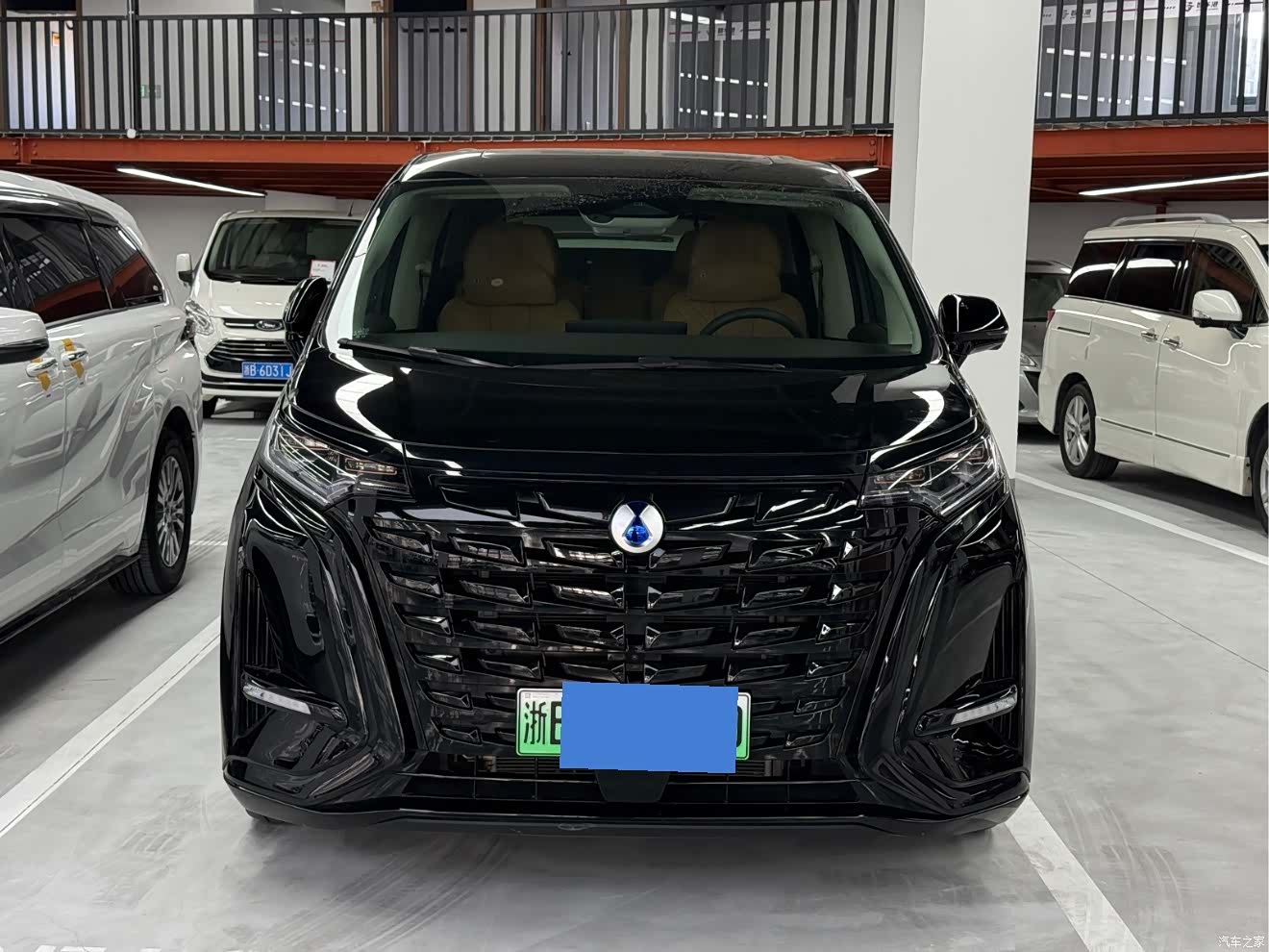 Denza D9, 2024 2